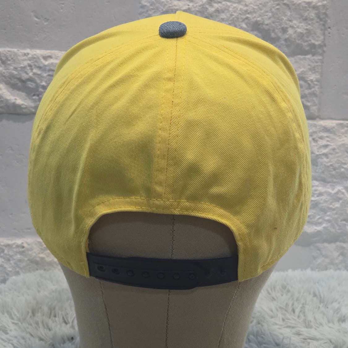 p2-3:미니언즈 옐로우 데님챙 스냅백 57-59cm 상품이미지3