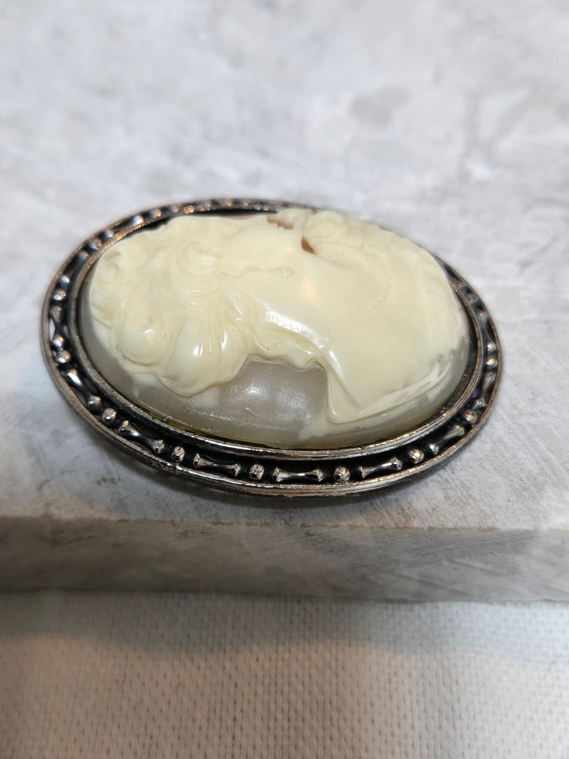 유럽 빈티지 쉘 카메오 브로치 │ 실버 프레임 · 로즈 모티프 상품이미지3