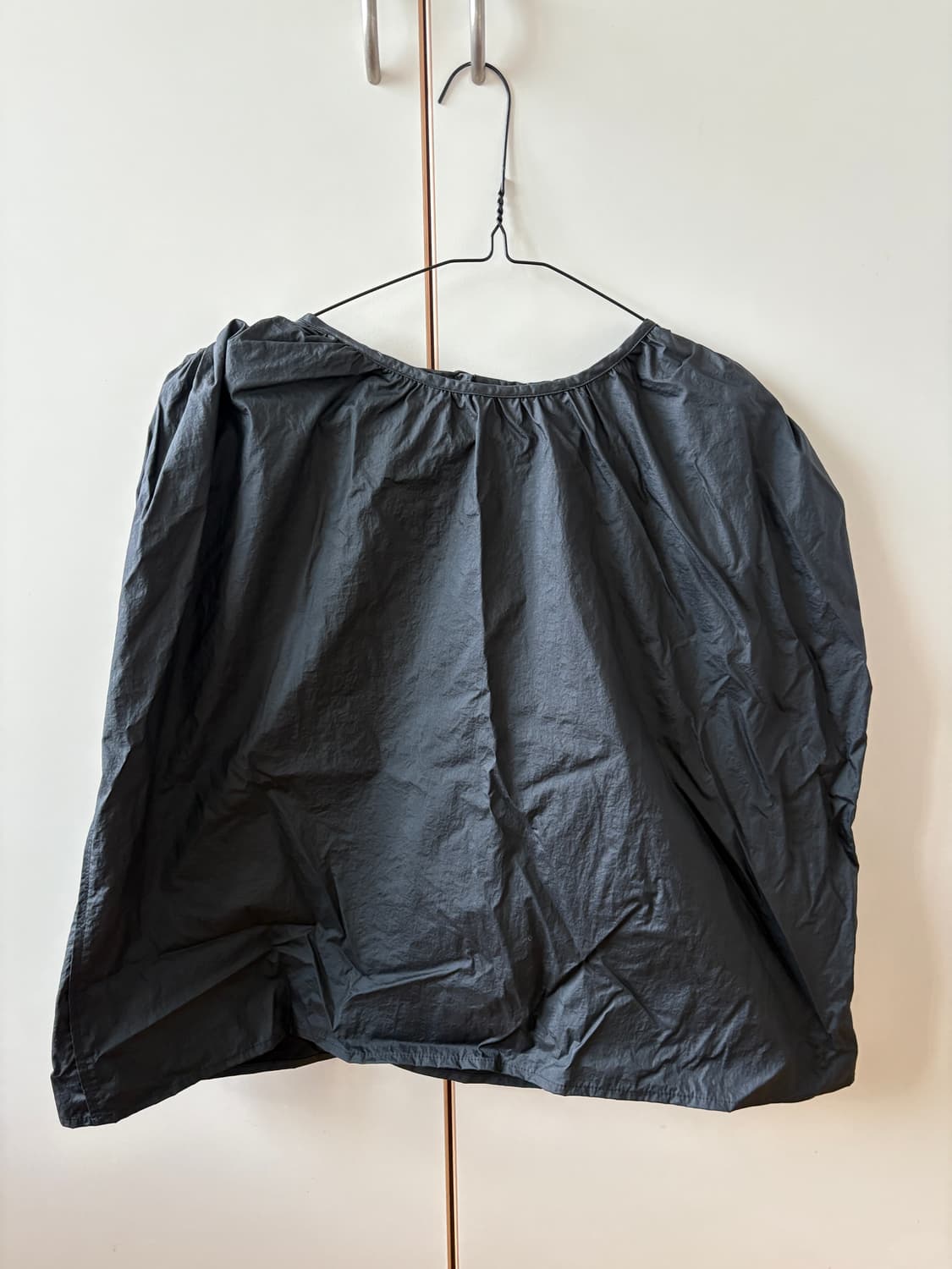 SCARF SHIRRING SLEEVELESS TOP_BLACK 상품이미지6