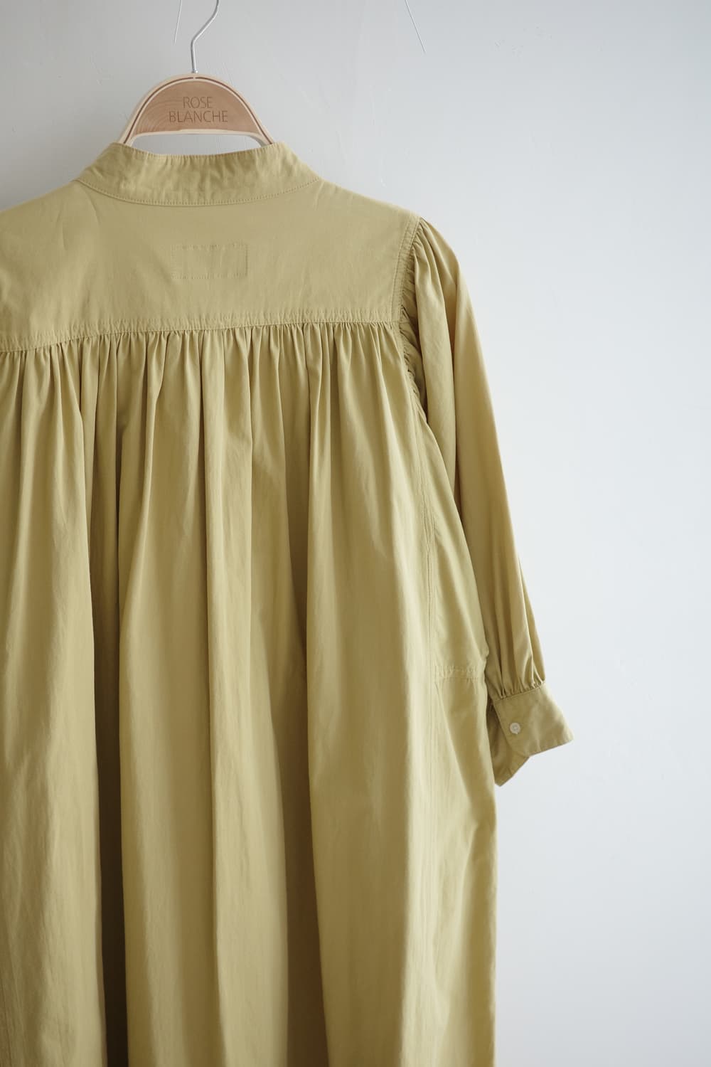 LAKOLE • 겨자색 퍼프 소매 샤링 셔츠  롱원피스 상품이미지9