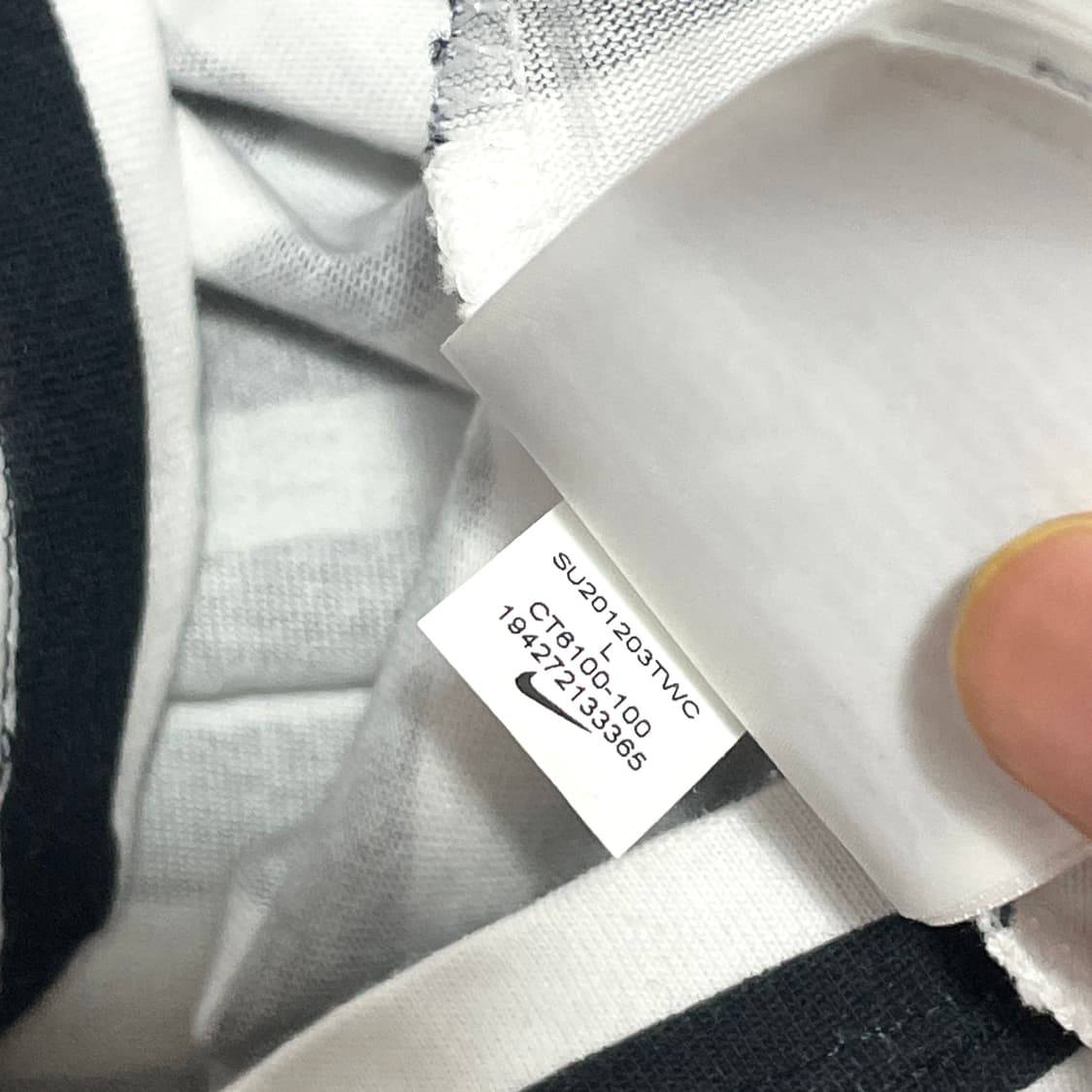 나이키 빅로고 단가라 반팔티셔츠 여성L 상품이미지4