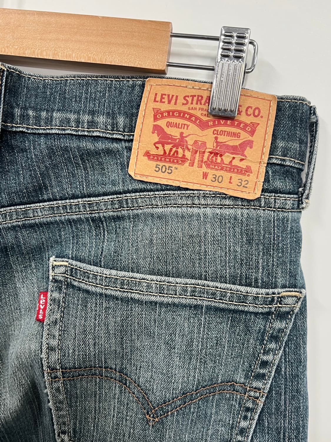 리바이스 505 레귤러 스트레이트 데님 팬츠  상품이미지3
