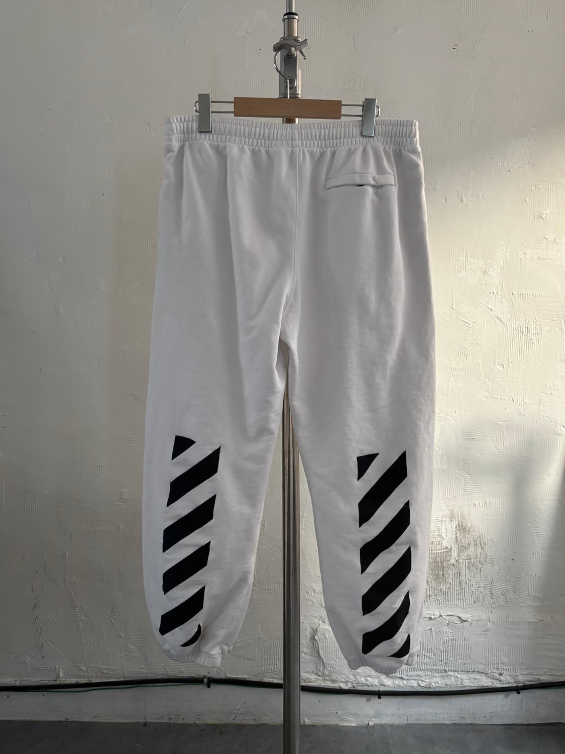 Off White 오프화이트 화이트 조거 팬츠 상품이미지1