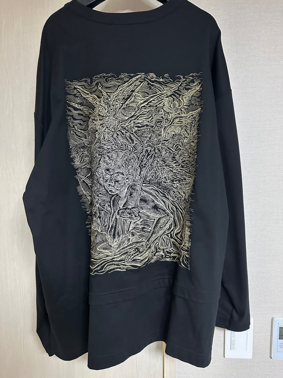 송지오 컬렉션 엠브로이드 롱슬리브 50 상품이미지3