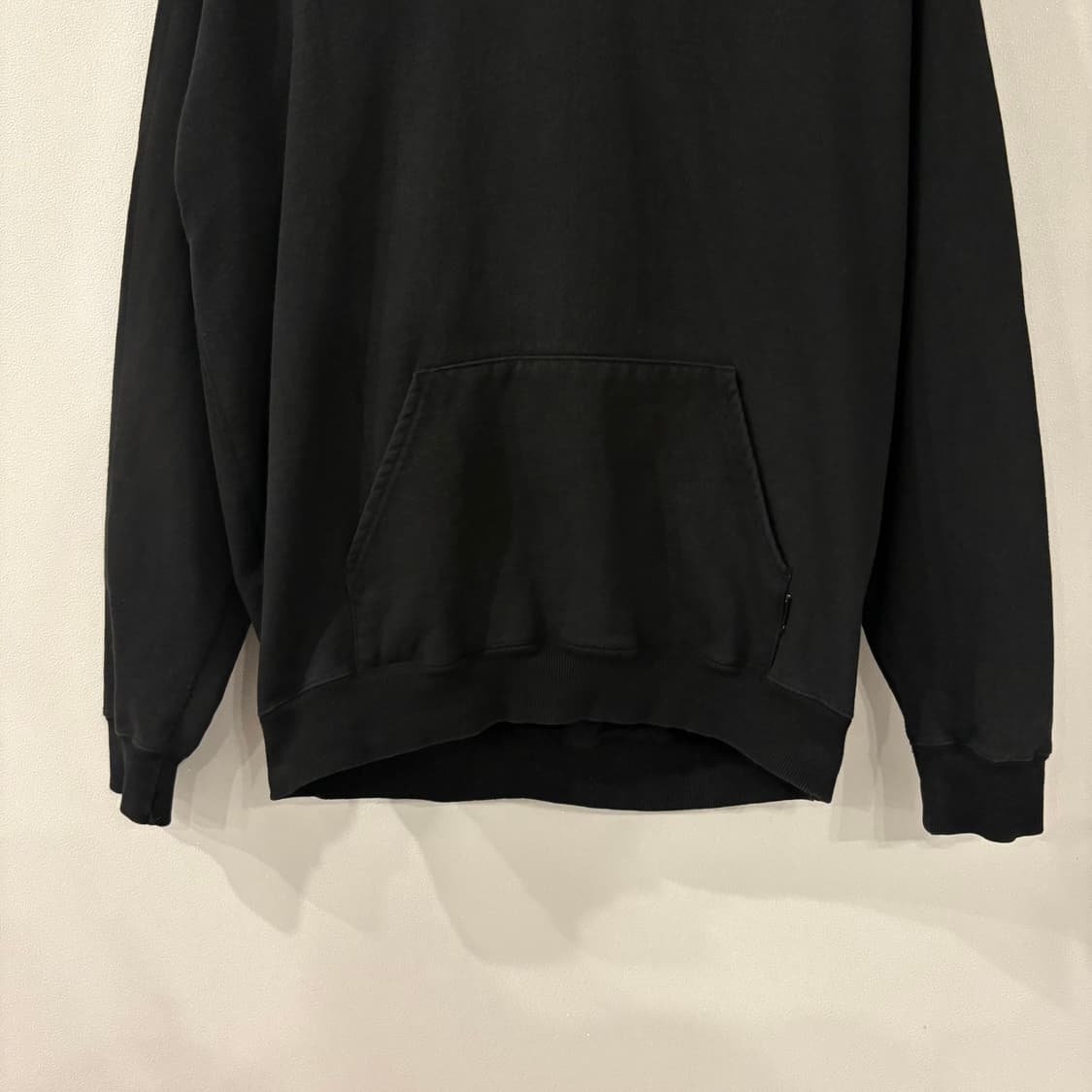 디스이즈네버댓 블랙 후드티 상품이미지2