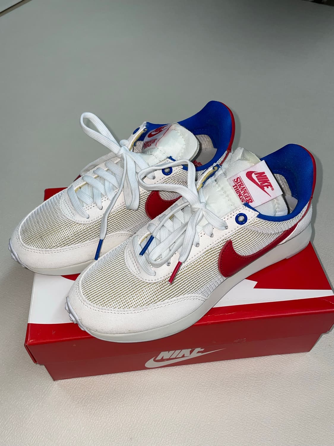 나이키 x 기묘한이야기 235size 상품이미지1