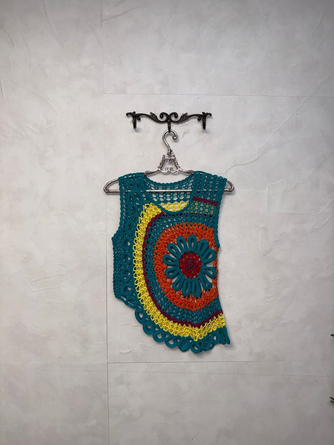 Blue green flower mandala crochet 슬리브리스 상품이미지5