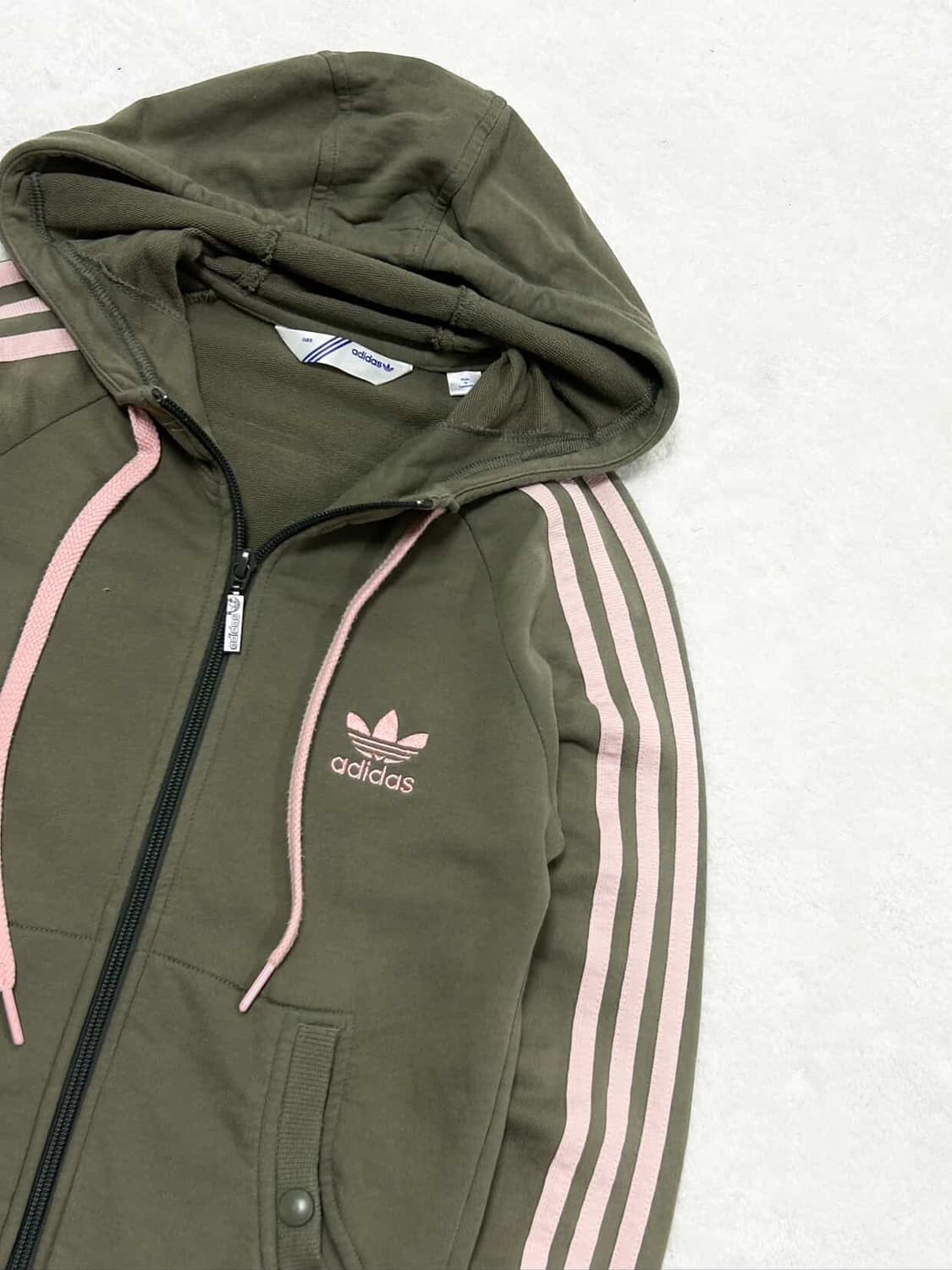 아디다스 빅로고 카키 핑크삼선 후드집업 상품이미지7