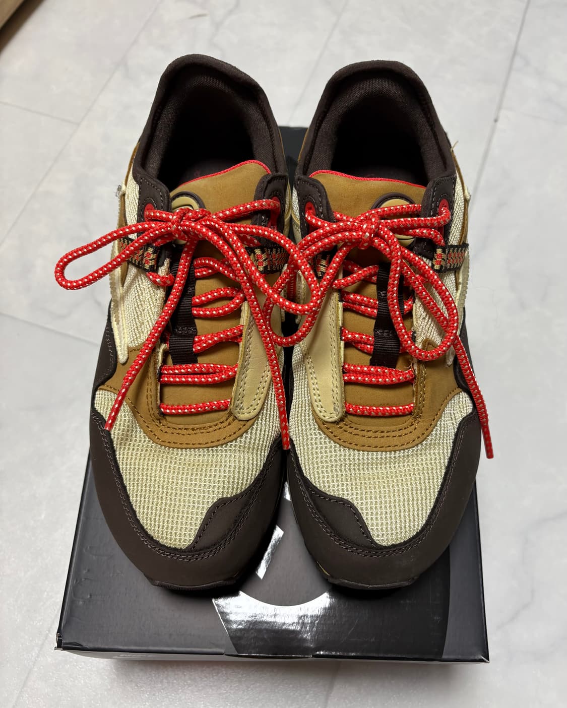 나이키 x 트래비스 스캇 에어맥스 1 캑터스 브라운 240 판매 상품이미지3