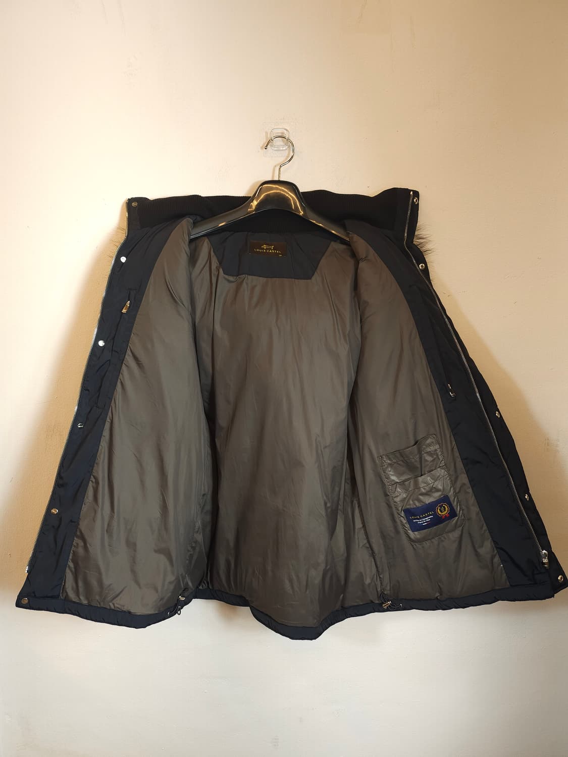 루이까스텔 라쿤털 다운패딩 블랙 105 XL 상품이미지7