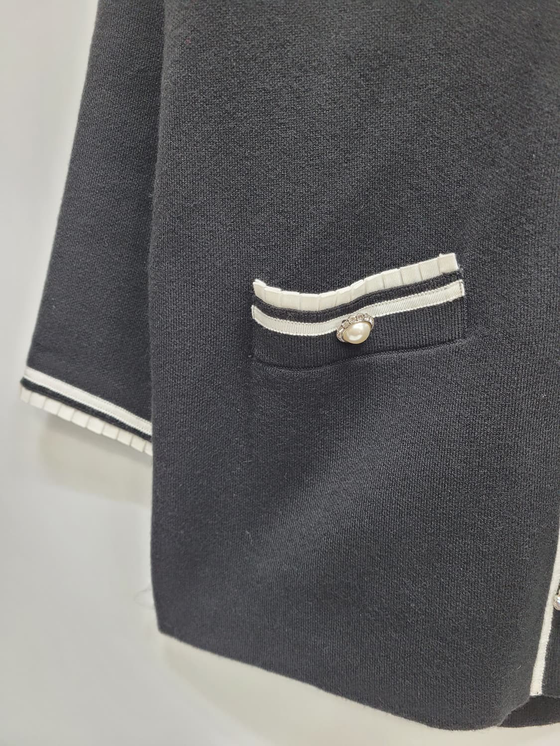 maje 마쥬 큐빅 진주 버튼 울 가디건 / 여 1 블랙 화이트 상품이미지6