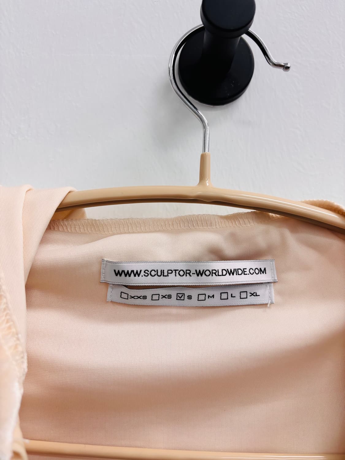 스컬프터(SCULPTOR) 벨벳 셔링 후드 볼레로 크롭 탑 아이보리 상품이미지3