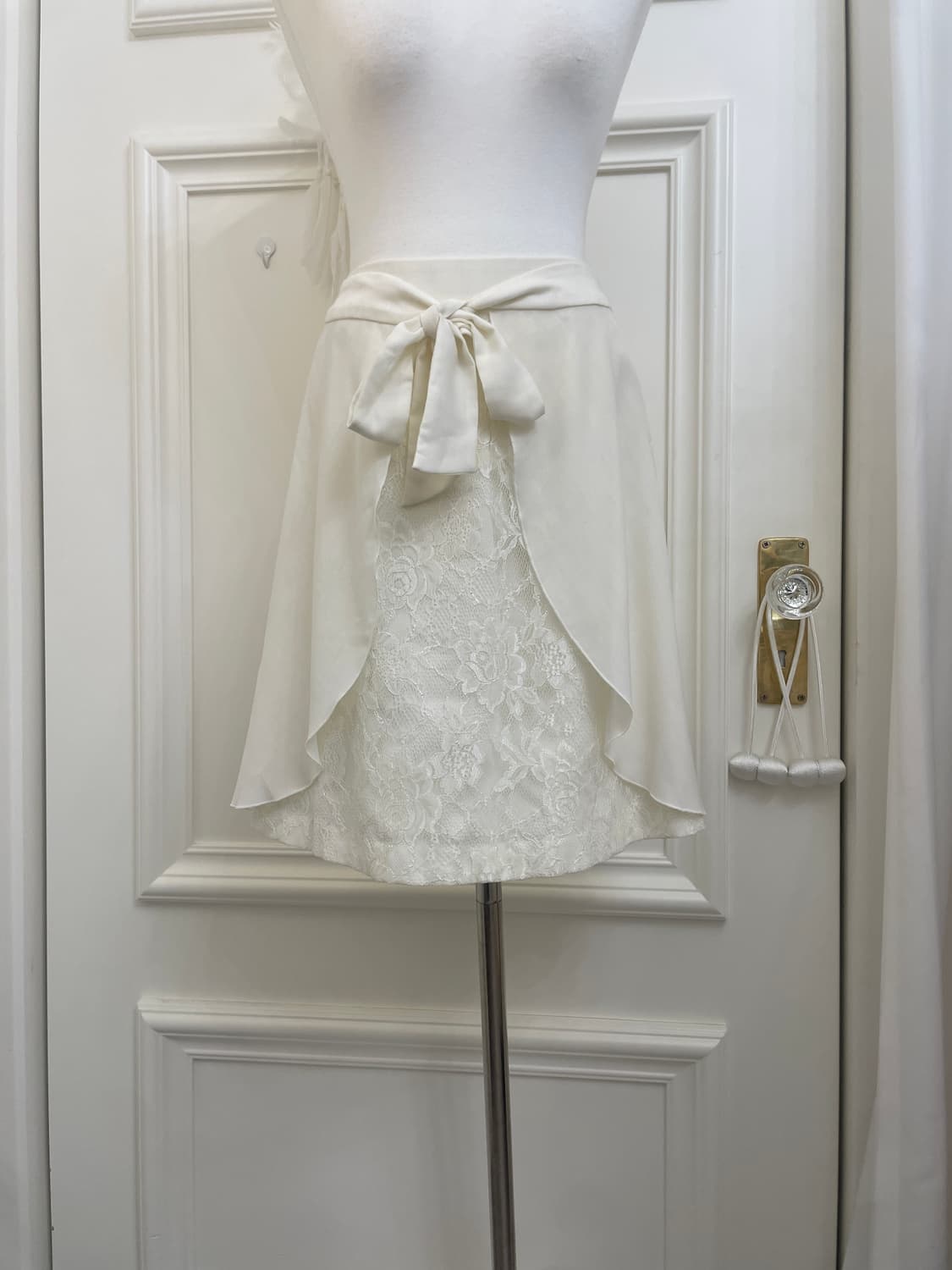 EF-DE lace bow midi skirt(size-9) 상품이미지4
