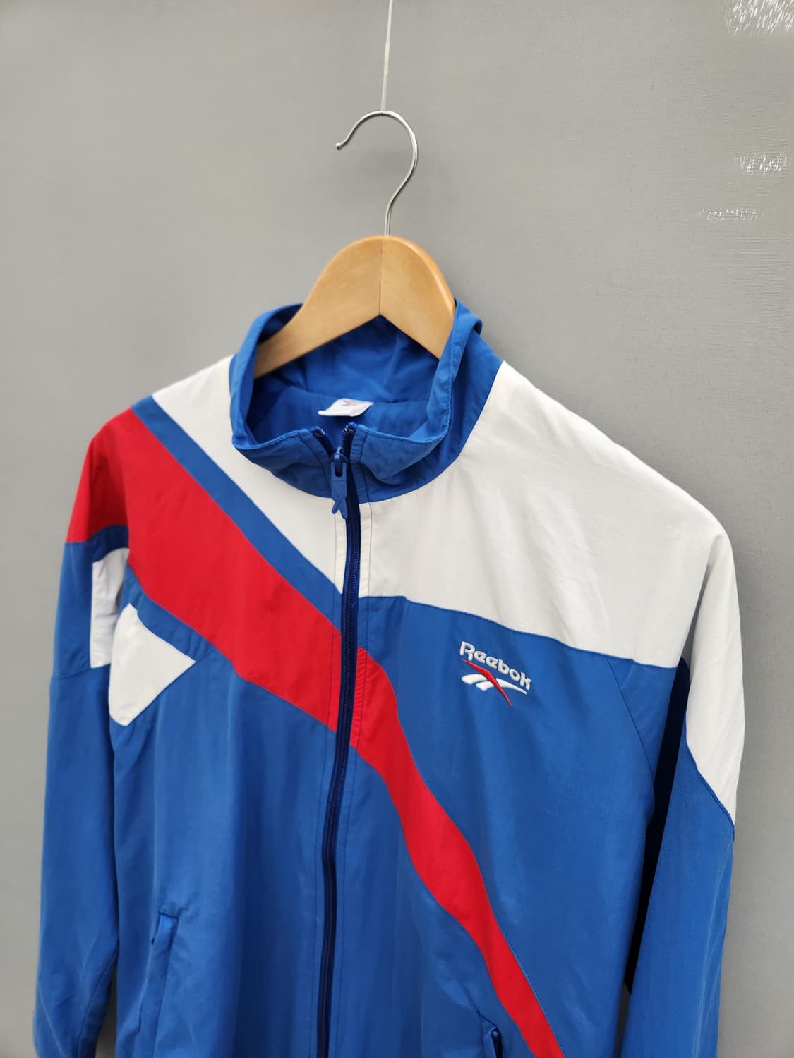 리복 블루 레드 화이트 배색 빅로고 올드스쿨 집업 상품이미지3