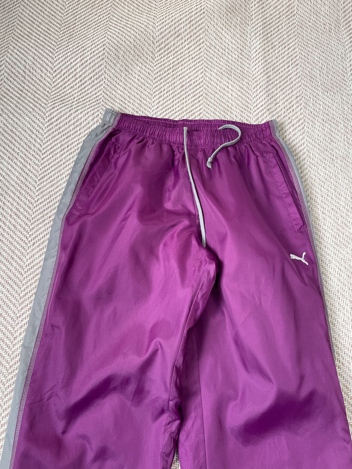 퓨마 나일론 로고 퍼플 트랙팬츠 J03309 상품이미지4