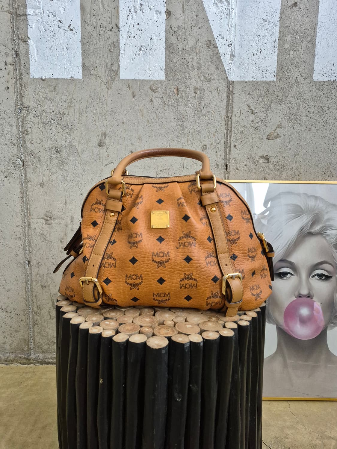 MCM 비세토스 브라운 토트백 상품이미지1