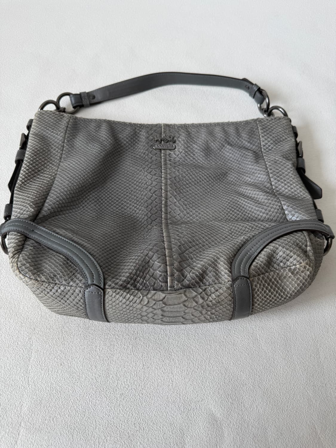 코치(COACH) 파이톤 패턴 숄더백 상품이미지3