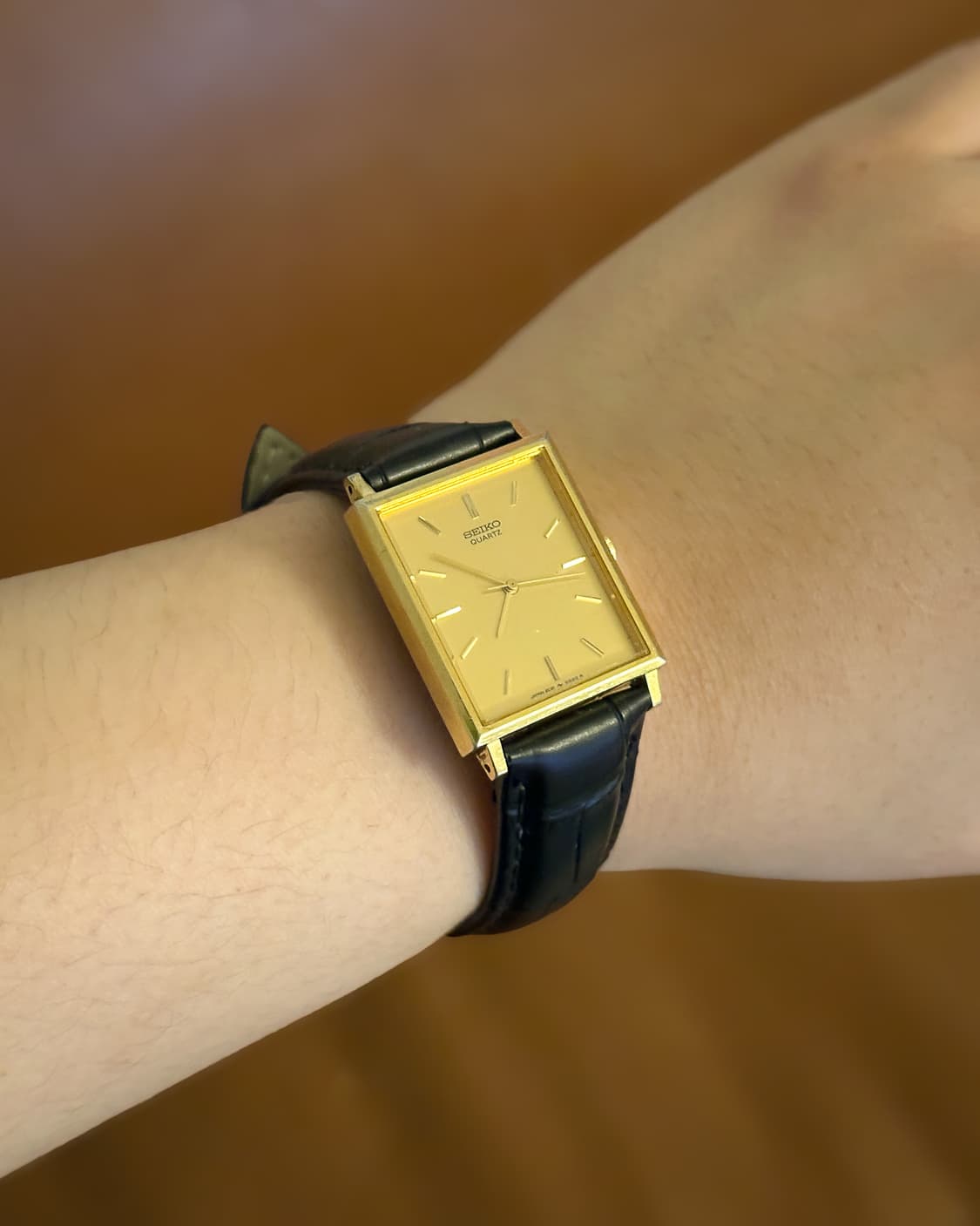 빈티지 세이코 탱크 샴페인 골드 쿼츠 가죽 시계 (2C2 상품이미지3