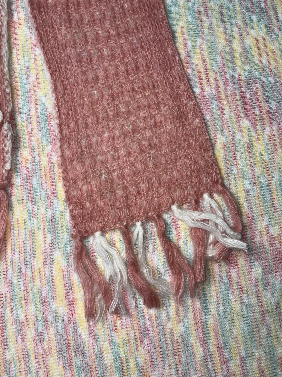 코랄 핑크 플라워 뜨개 머플러 상품이미지2