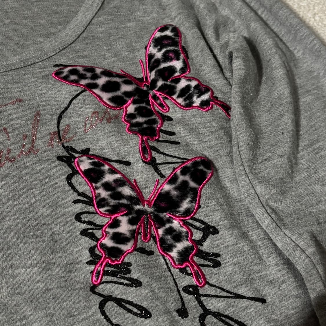 일본빈티지 갸루 y2k 그레이 레터링 쭉티 딱붙 롱슬리브 탑 상품이미지3