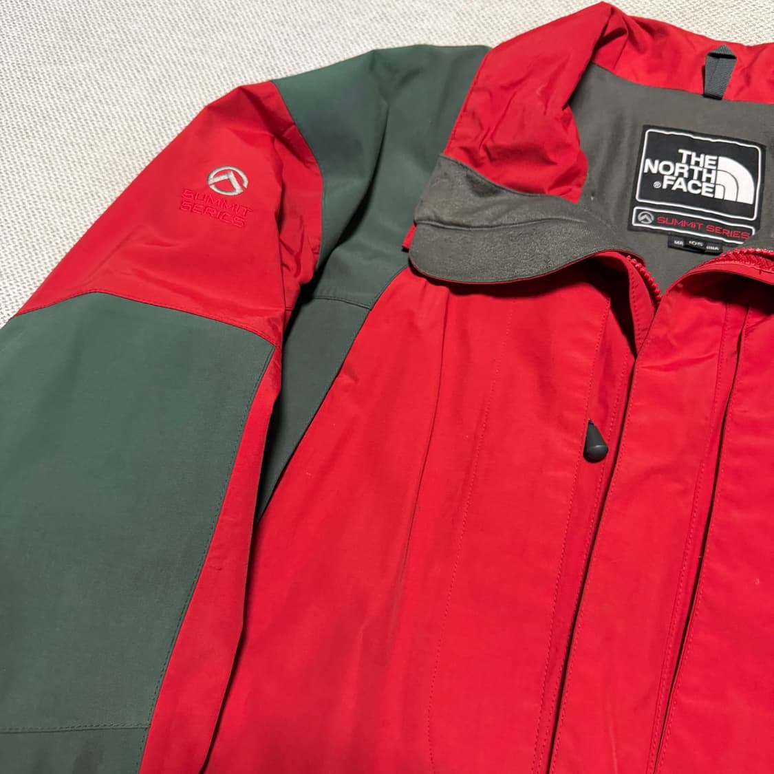 노스페이스 써밋시리즈 고어텍스 마운틴 자켓 상품이미지3