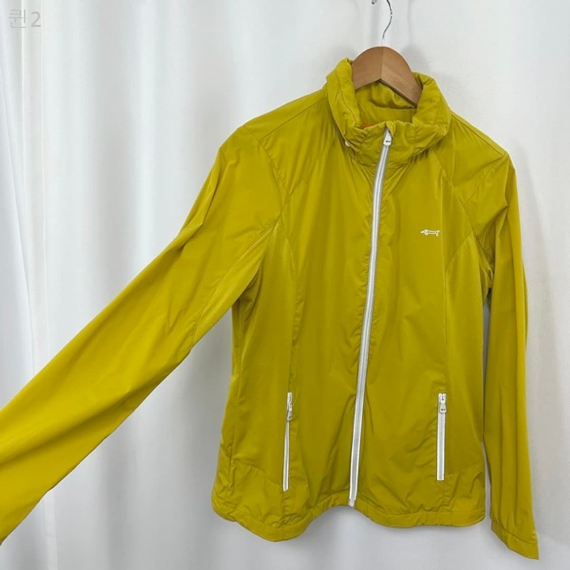 루이까스텔 여자 골프 얇은 자켓 옐로우 100
 상품이미지4