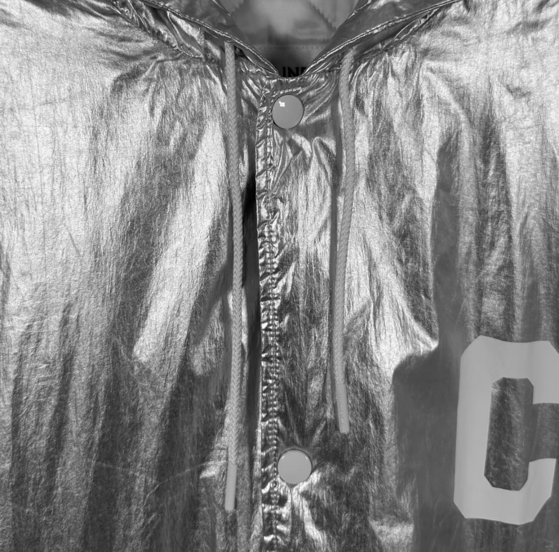 [34] 셀린느 여성 나일론 크롭 스케이터 후드 집업 봄버 자켓 실버 상품이미지3