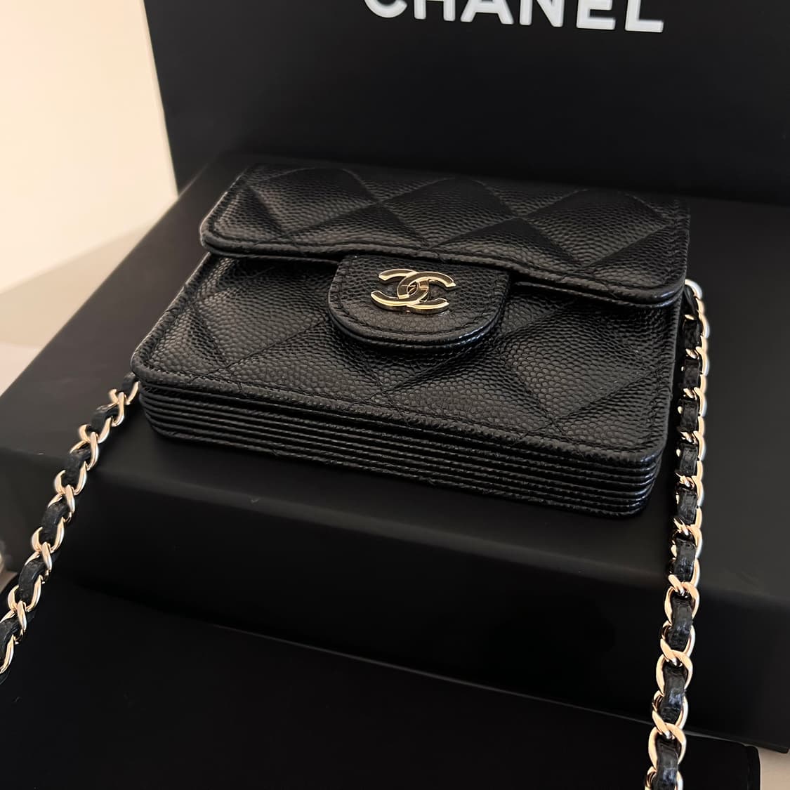 [S+급/정품] 샤넬 클래식 플랩 체인 아코디언 지갑 크로스백 가방 상품이미지3
