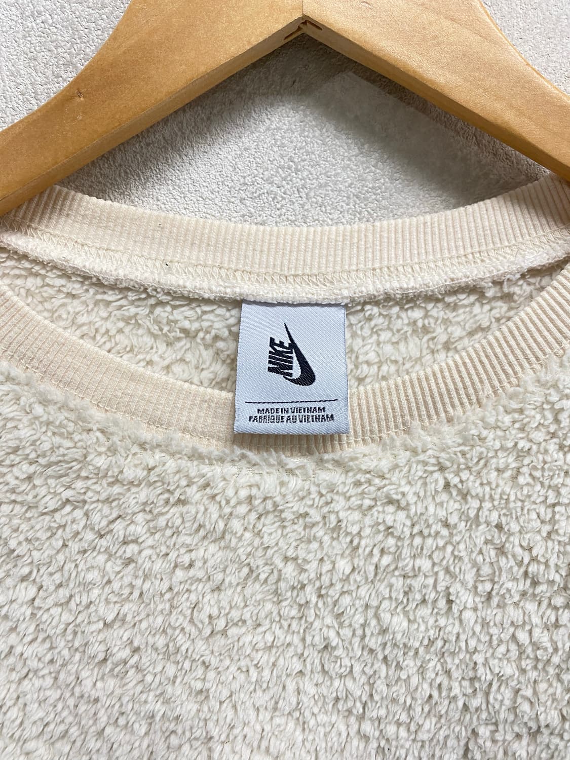  나이키 뽀글이 플리스 맨투맨 티셔츠 L-XL 상품이미지5