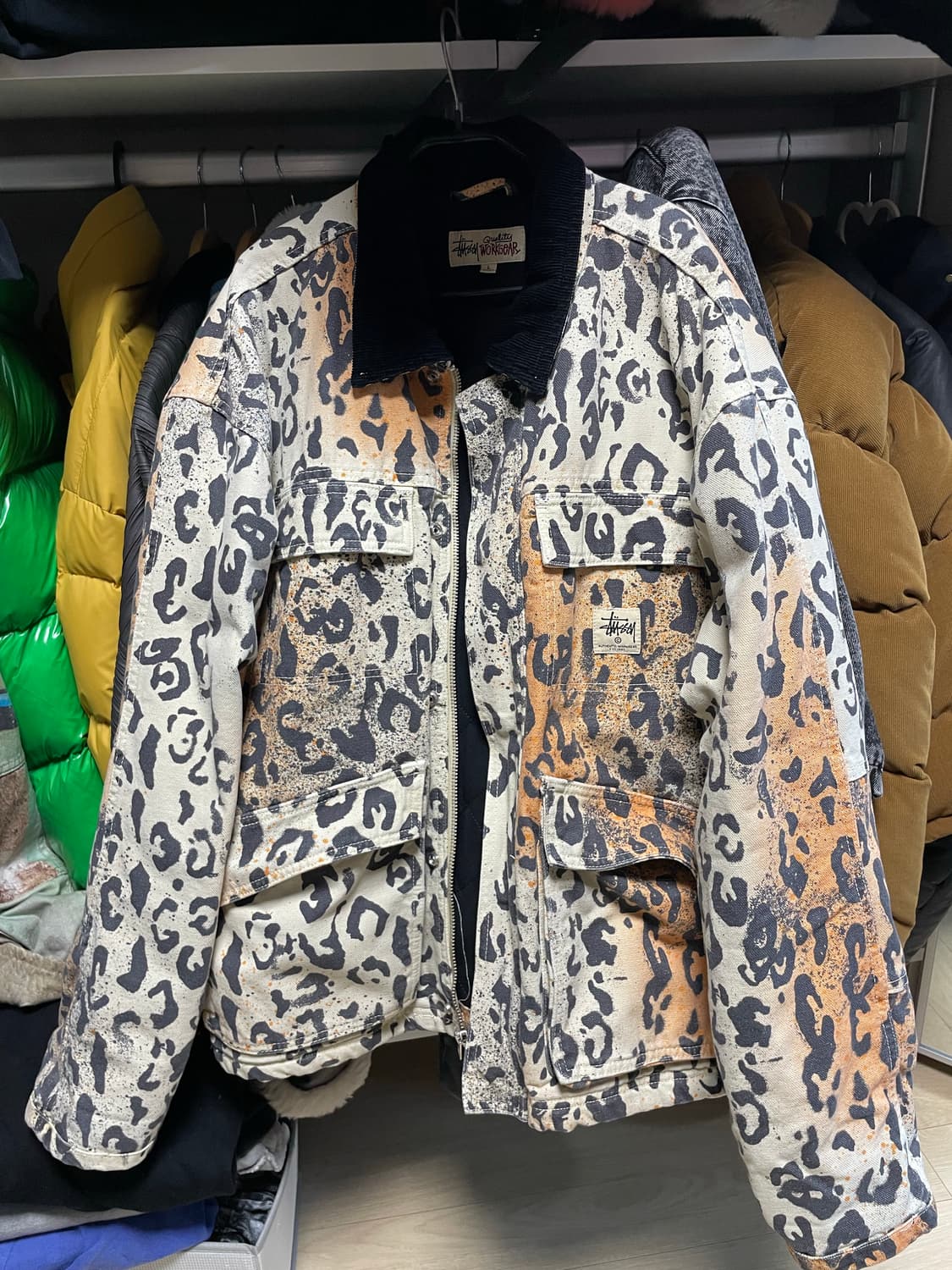 스투시 워시드 캔버스샵 레오파드 자켓 (L) 봉태규 착용 상품이미지1