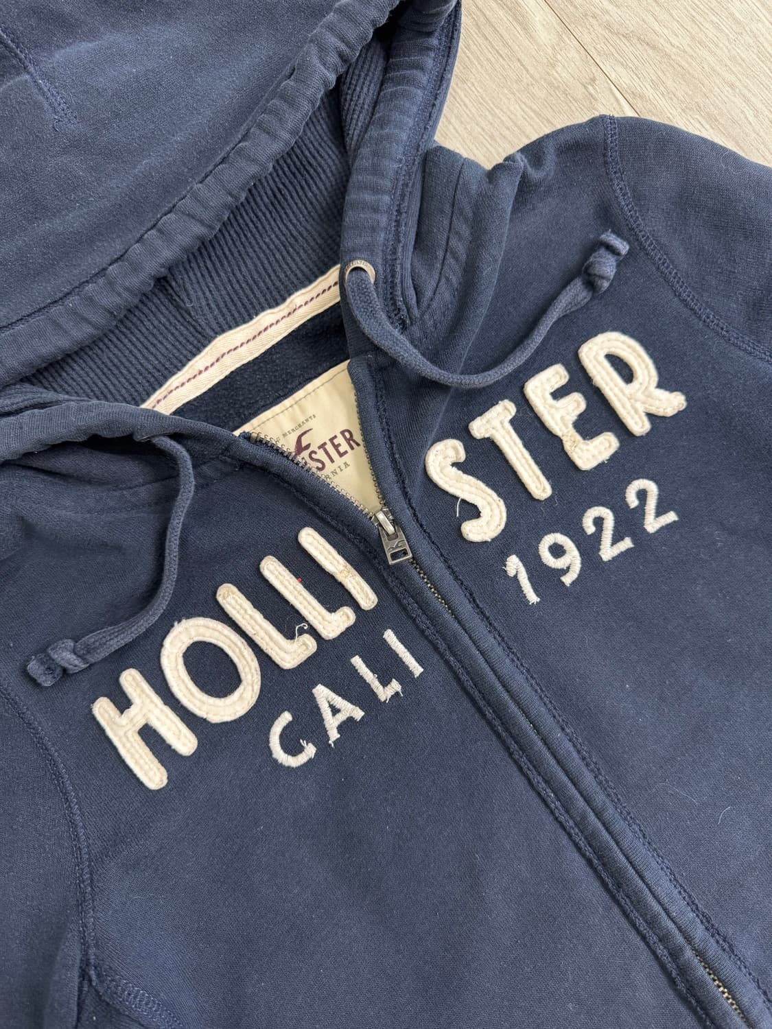 홀리스터 슬림핏 후드집업 네이비 상품이미지4