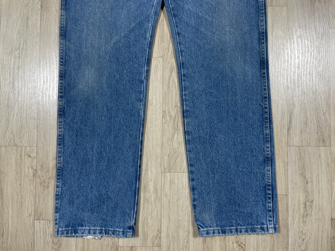 34) 00's 랭글러 미국판 레귤러핏 중청워싱 데님팬츠 상품이미지7