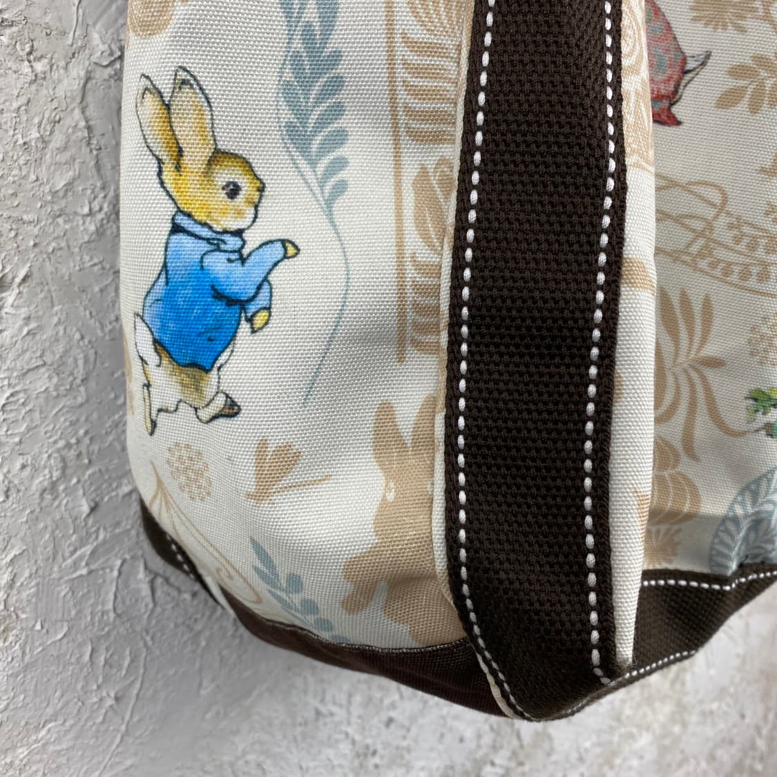 피터 레빗 풀 프린팅 토트 백 상품이미지3