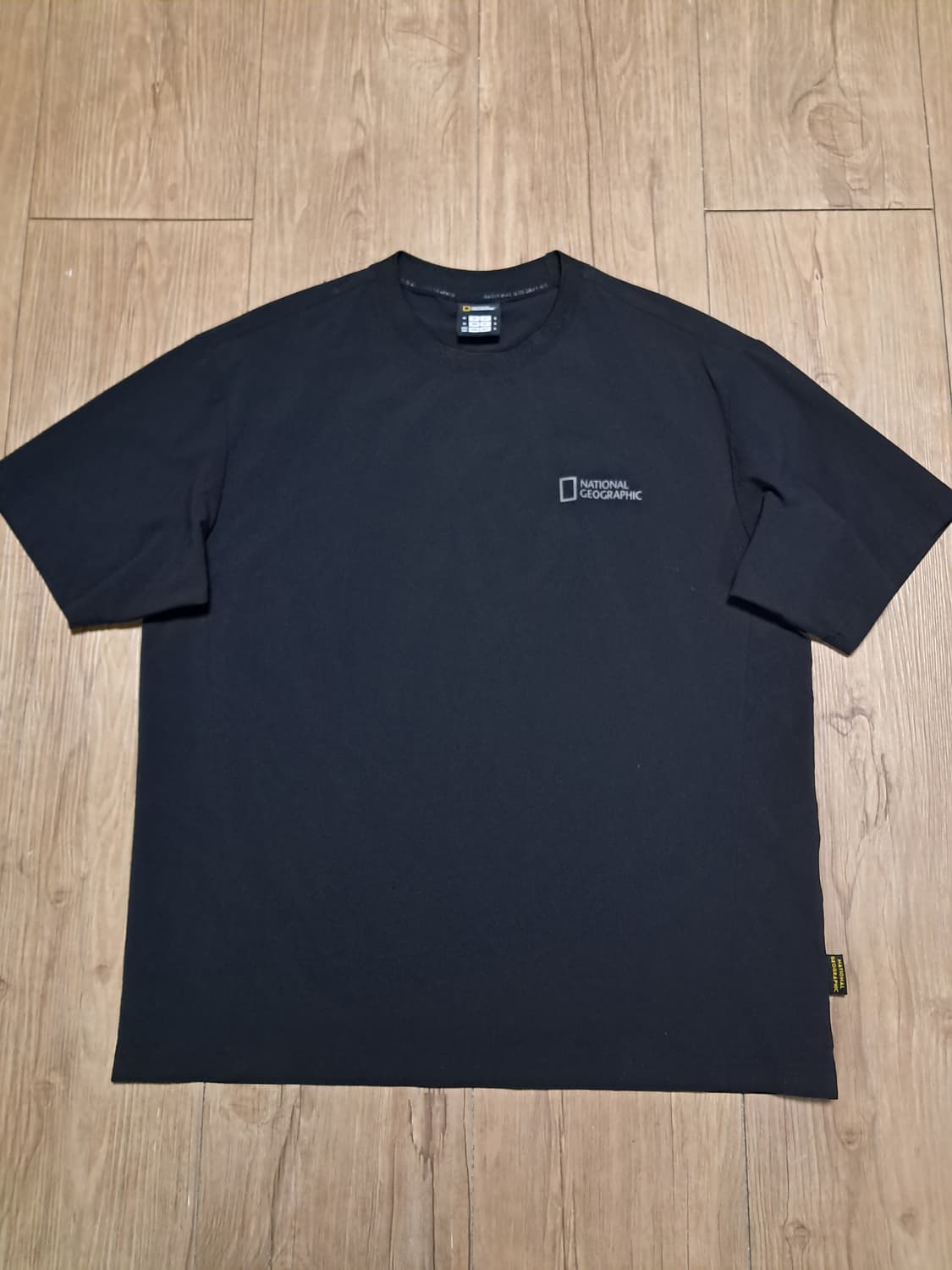 내셔널지오그래픽 반팔티 M 상품이미지3