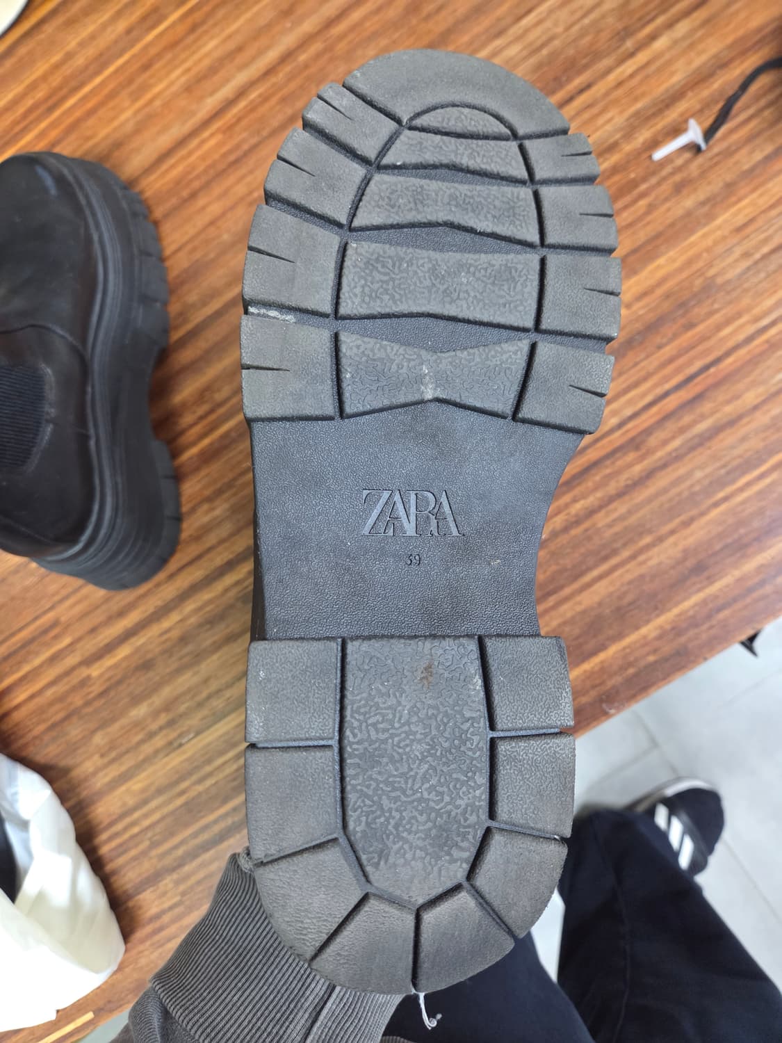 자라 통굽 첼시부츠 39사이즈 대략 250 255 상품이미지4