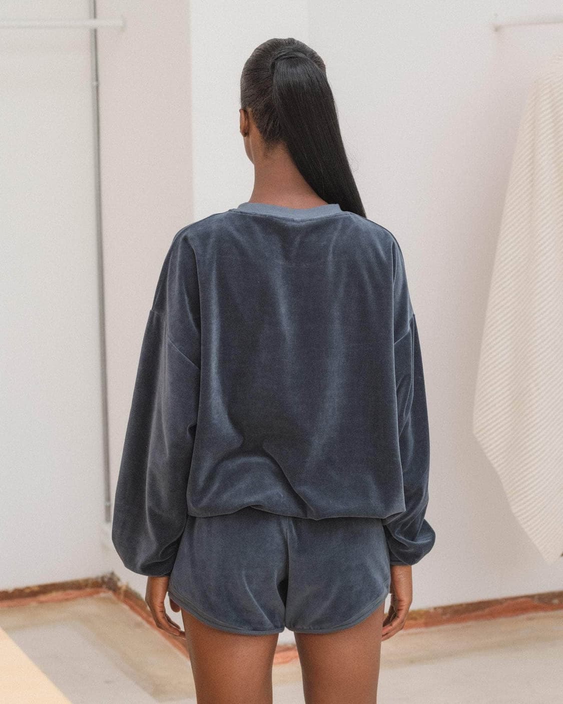 [구해요]Baserange Aim sweatshirt 상품이미지2