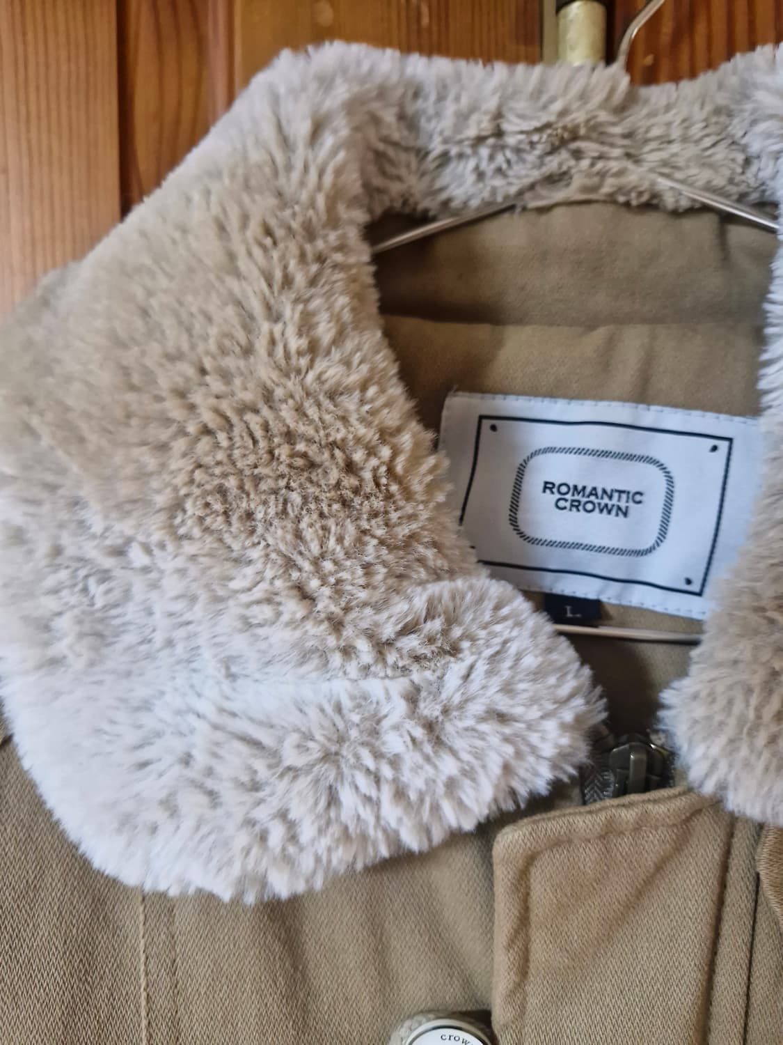 로맨틱크라운 넥카라 퍼 항공점퍼 베이지 L 상품이미지4