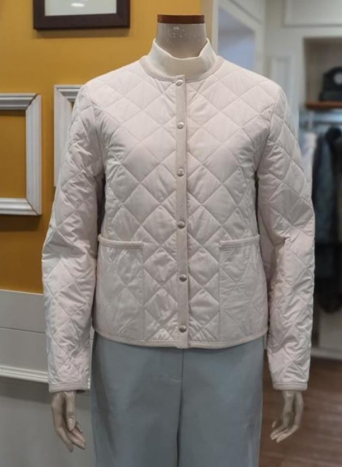 BCBG 20FW 오울머 퀄팅 패딩 85-94-155사이즈 상품이미지1