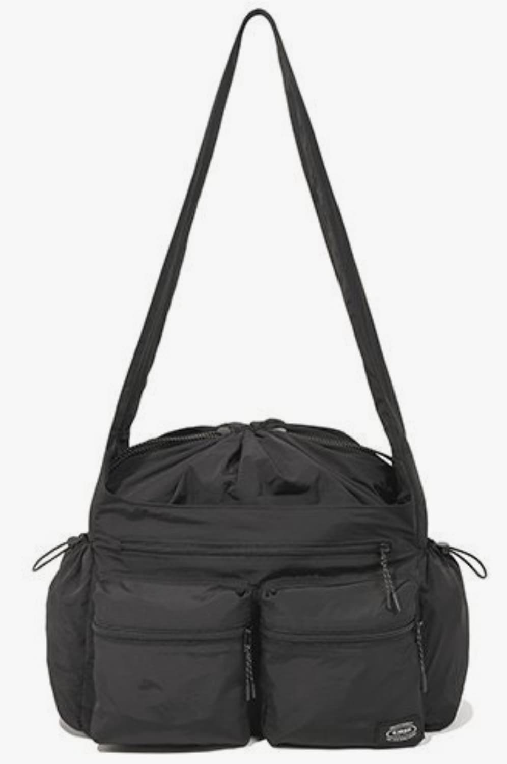 (새상품)키르시 포켓 드로우스트링 크로스백 상품이미지1