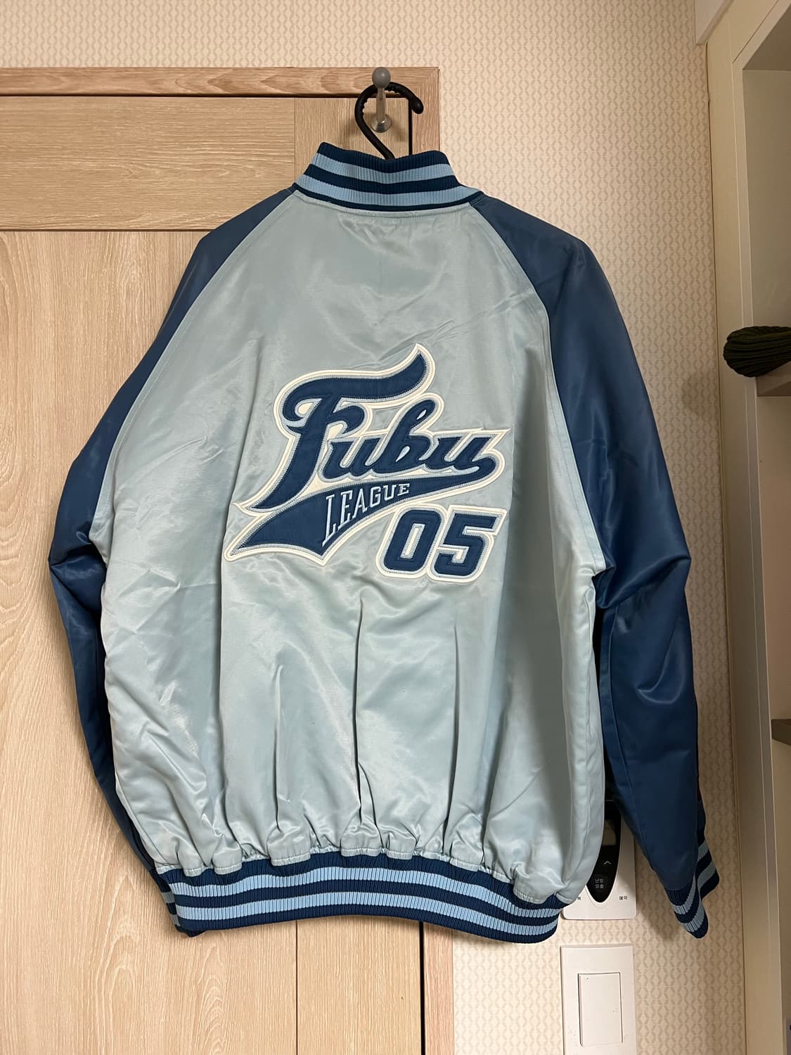 푸부 올드스쿨 y2k 스카이 빅로고 비시티 자켓 상품이미지1