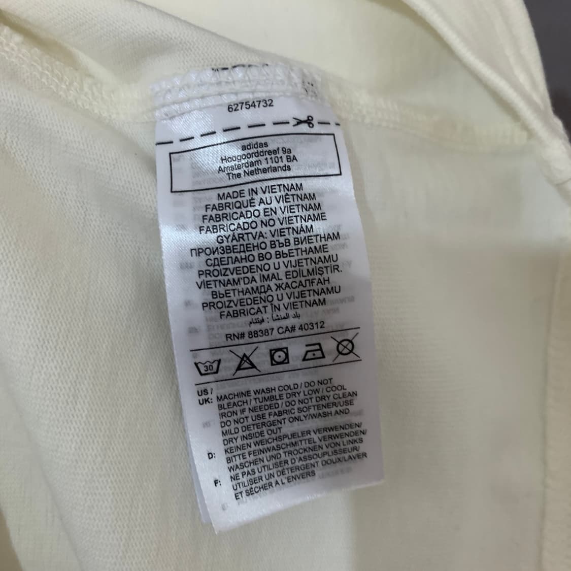 M 아디다스 퍼렐 윌리엄스 휴먼레이스 반팔티 상품이미지7