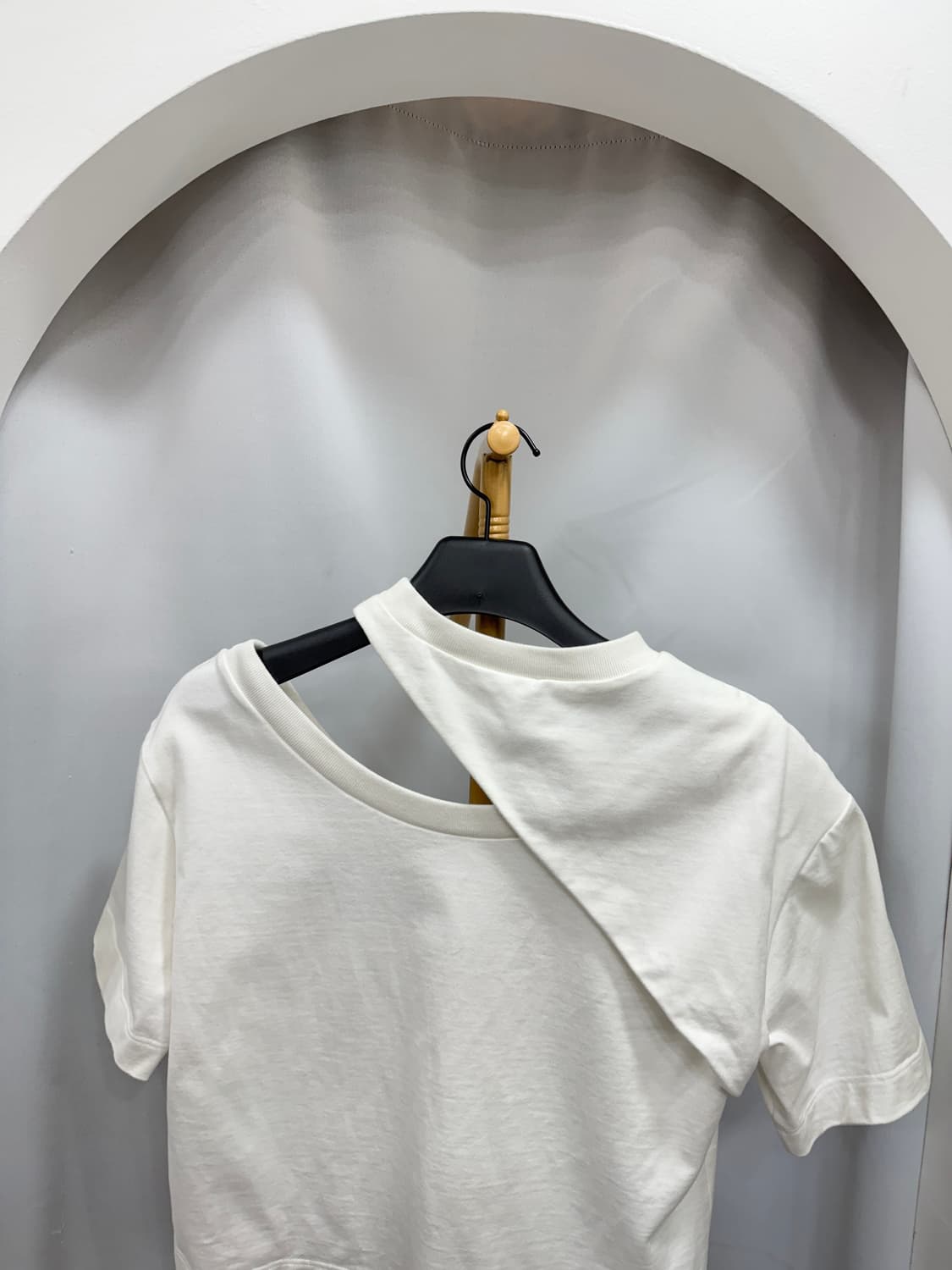 백화점판 새상품급 알렉산더맥퀸 맨투맨 36사이즈  상품이미지2