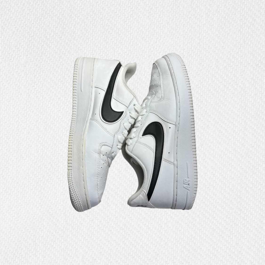 260 나이키 에어포스1 로우 화이트 블랙 상품이미지3