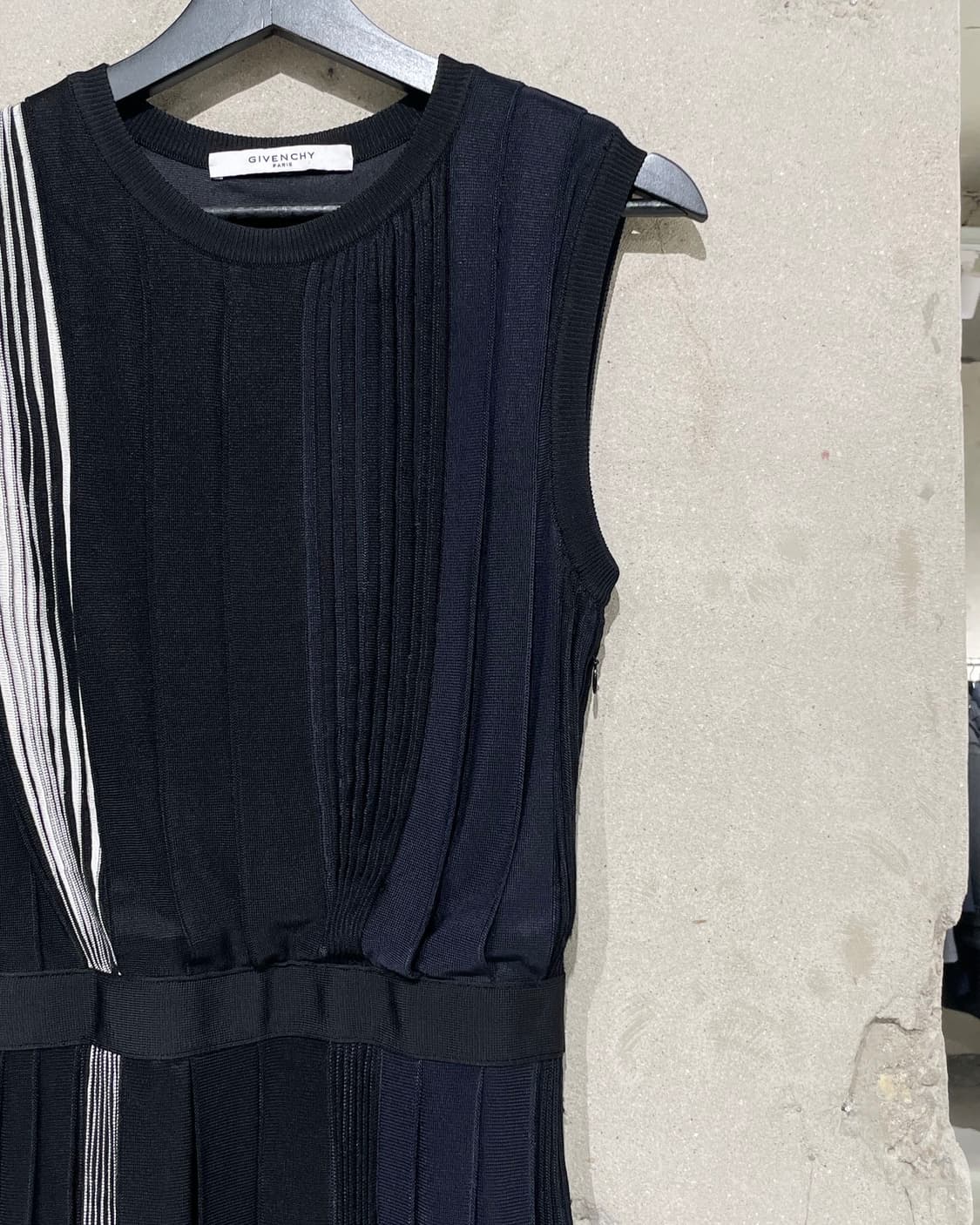 지방시 플리츠 슬리브리스 비스코스 롱 원피스 상품이미지3