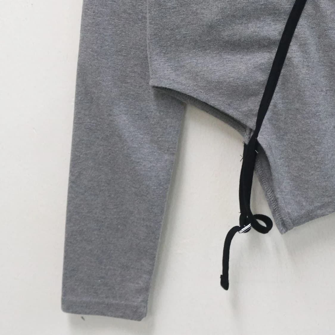 GRL 유니크 라인 원 숄더 오픈 긴팔 티셔츠 63192 상품이미지6