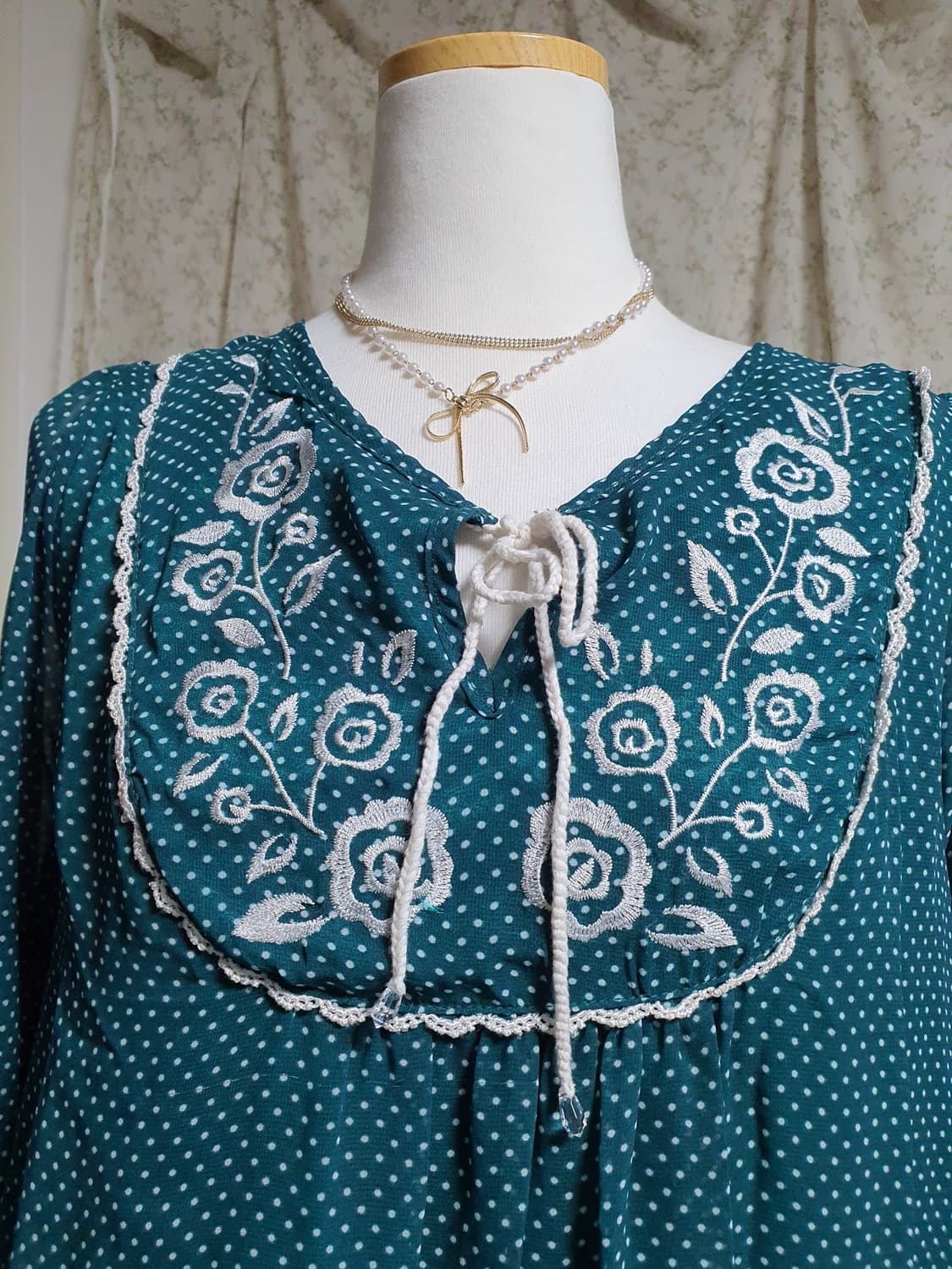 [모리걸] 에메랄드 도트 플라워 롱 원피스 상품이미지2