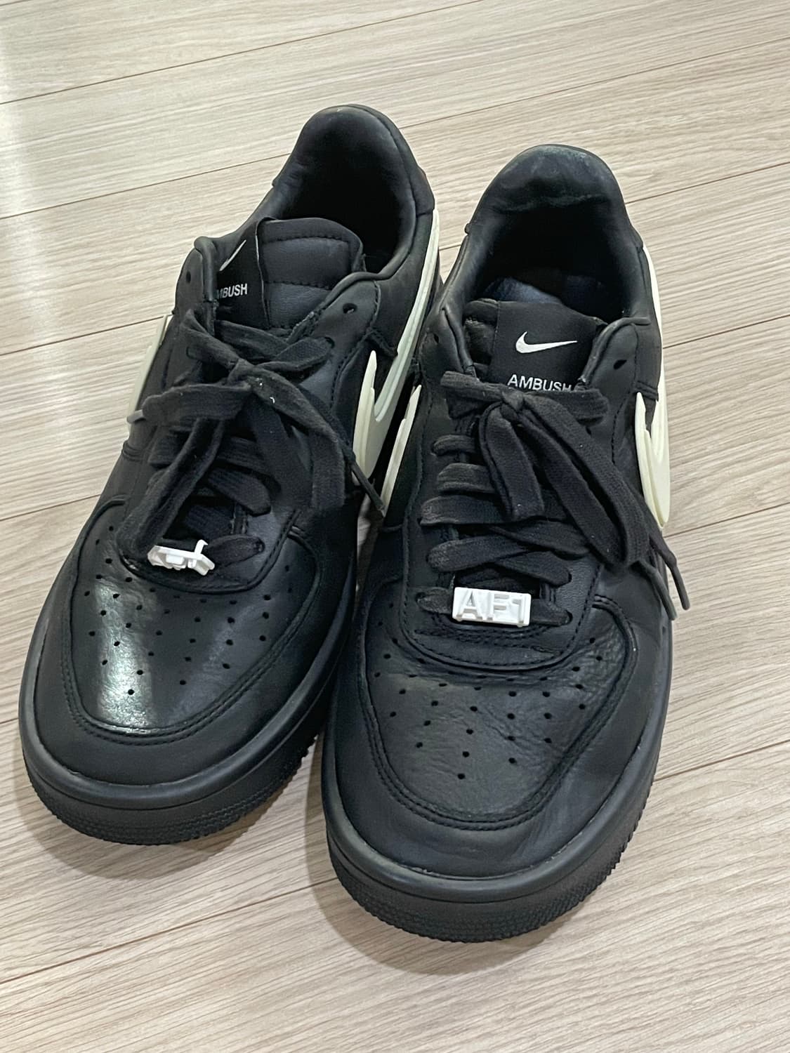 나이키x앰부쉬 에어포스 1 (black) 로우 sp<중고> 상품이미지2