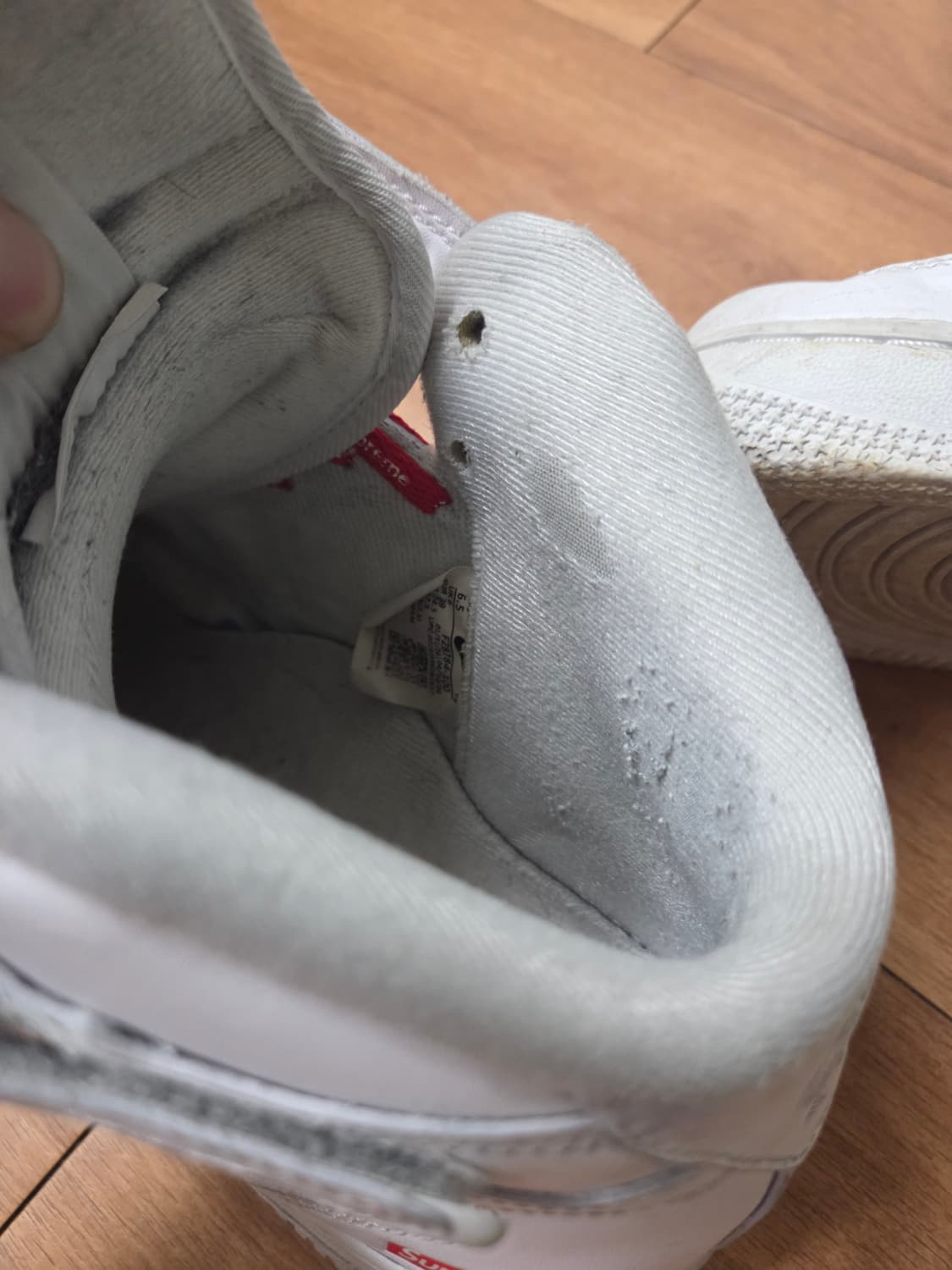 슈프림 에어포스 미드 상품이미지4