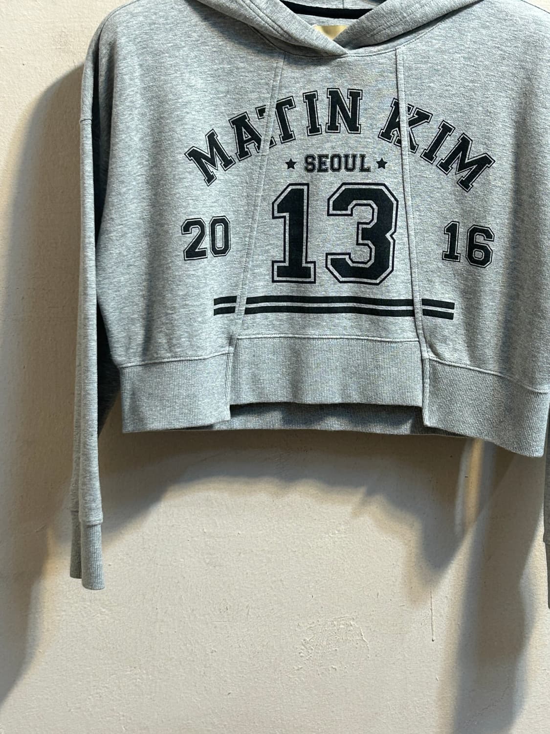 마뗑킴 크롭 로고 후드티 상품이미지4