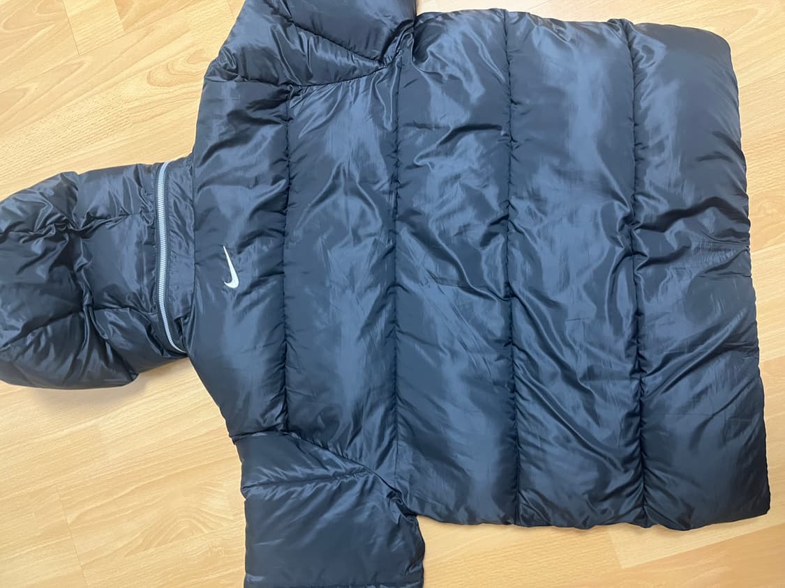 새상품급 정품 나이키 써마핏 패딩 M 상품이미지2